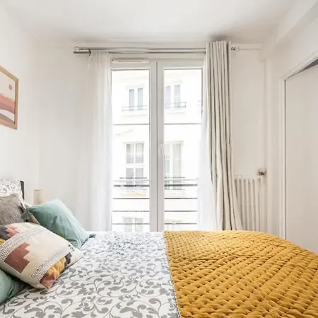 Odeon I Central & Historic Apartment *